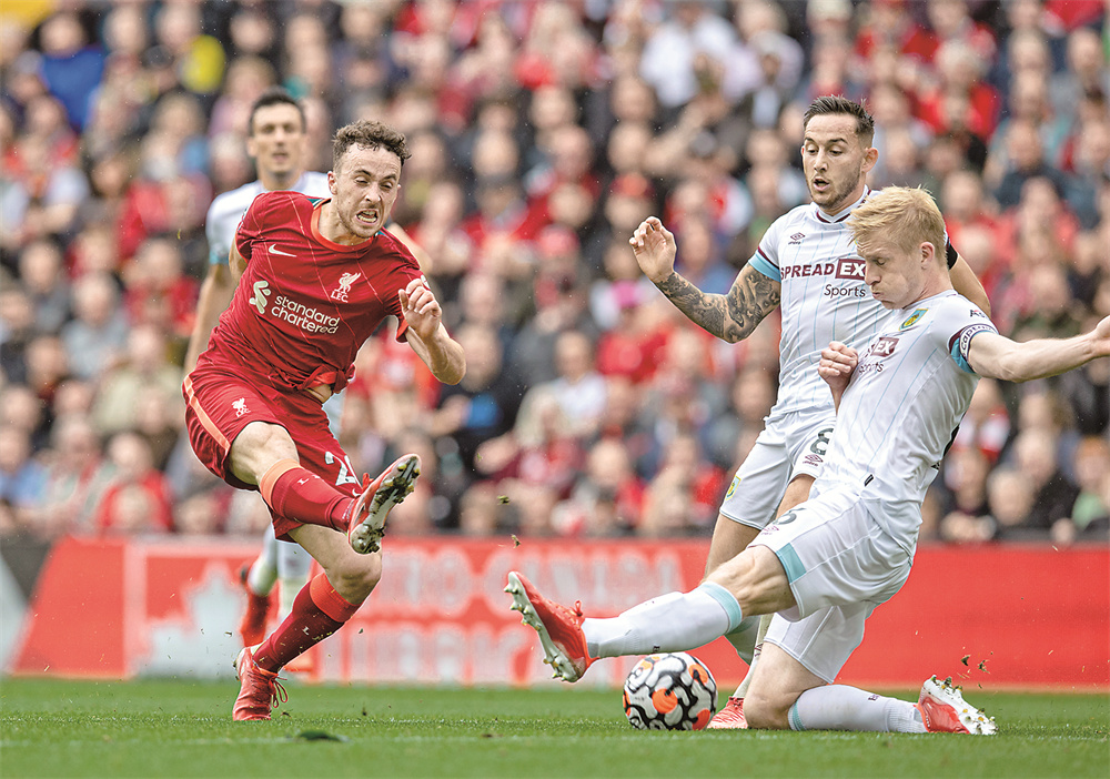 马卡：皇马高层连夜开会，确定欧冠对曼城是阿隆索生死战（马卡报称：皇马高层连夜商议，认定欧冠战曼城将成阿隆索的生死之战）