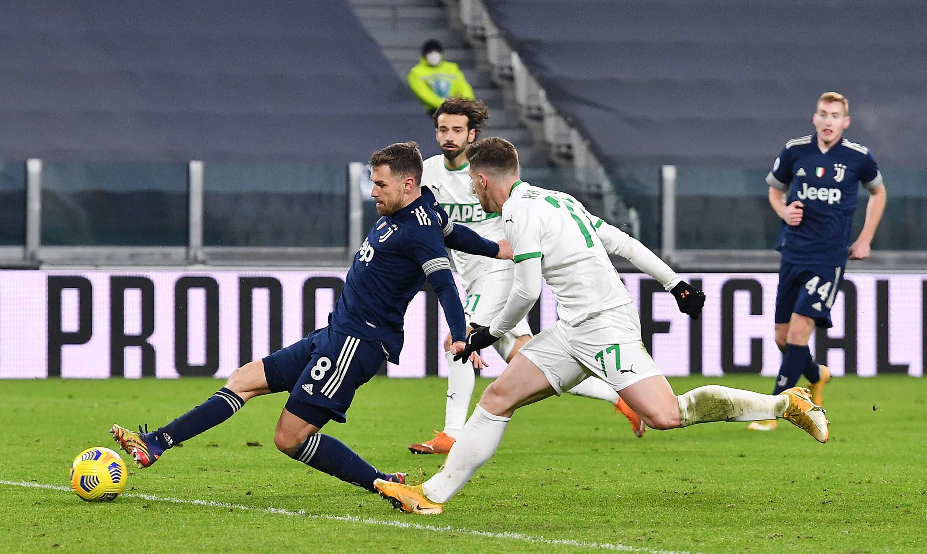 拖后腿了！热火替补场均43.5分联盟第三，今日仅18分（热火替补集体哑火：赛季场均43.5分列联盟第3，今日仅18分）