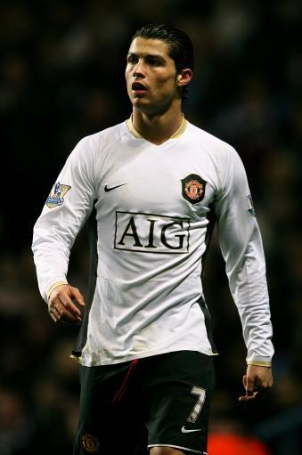 记者：米利唐将在周一接受检查，可能会缺阵三个月（记者：米利唐周一将接受检查，或缺席三个月）